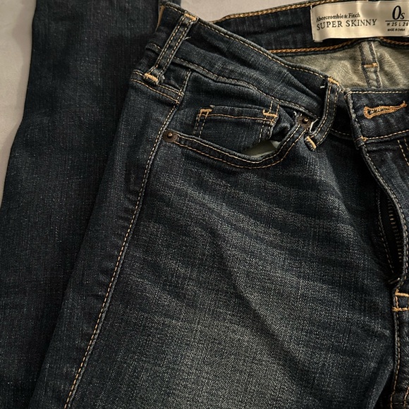 Abercrombie and Fitch Super Skinny Jeans - Picture 2 of 8